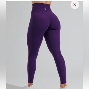 Buff Bunny Legacy Legging in Eggplant Purple